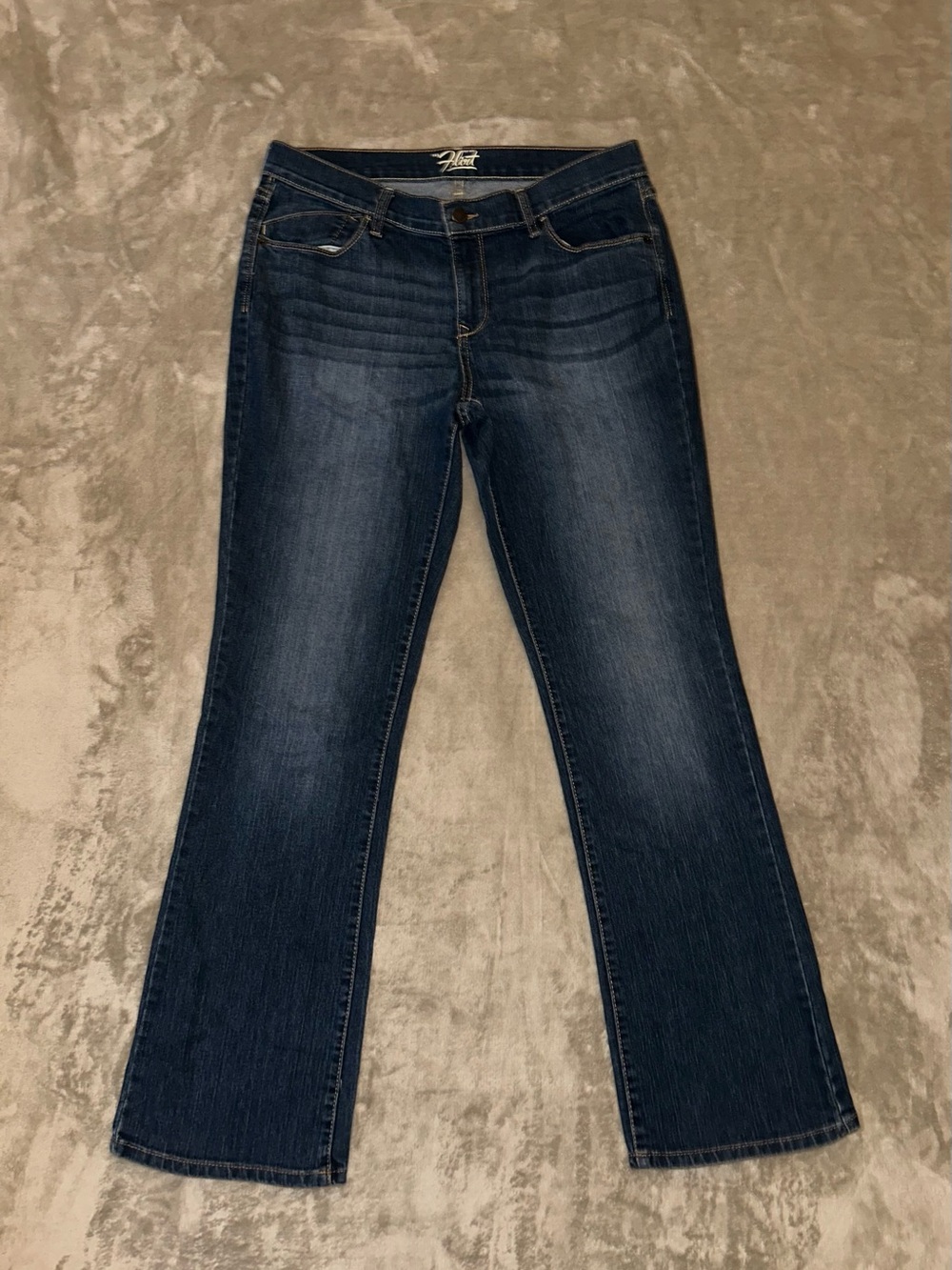 Old Navy The Flirt Classic Dark Wash Women's Bootcut Jeans - Blue 12R